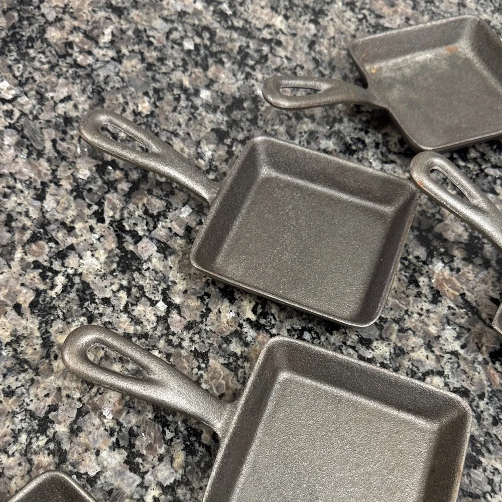 Lodge Square Cast Iron Mini Skillets lot of 6